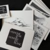 1 Coffret Original "humour noir et hommes en blanc" 52 dessins en sérigraphie de Claude SERRE- ED. GRESIVAUDAN 1972 COFFRET ORIGINAL bon état