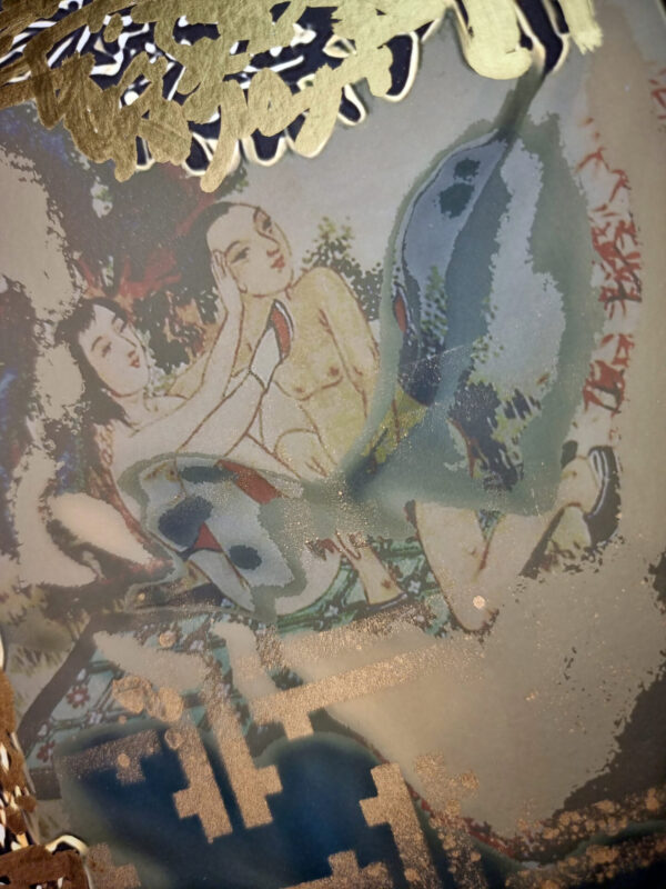 GEISHA ORIGINS 2 by YOROKOBI (XL Gold embellished edition) Hand numbered 2/3 60X80 cm - EDITION 2025 textured Coton Art paper 310 gr – Image 6