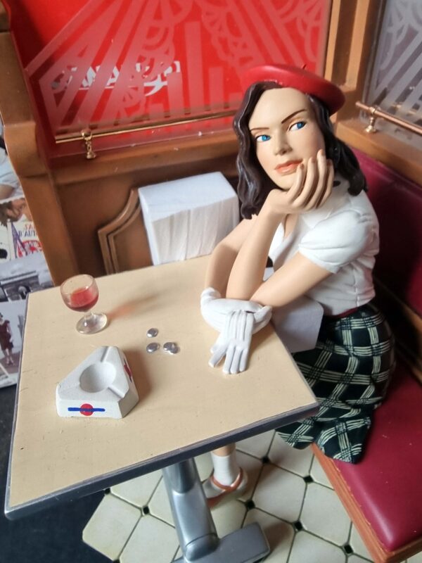 Jeanne au café d'après Jean Gibrat FIGURINE ATTAKUS 2004 neuve avec bd tirage et exlibris signé Lot neuf jamais exposé – Image 4