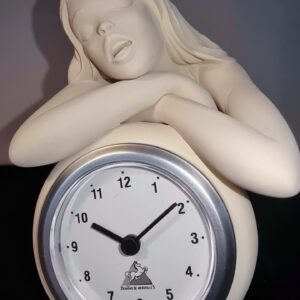 Figurine Milo Manara Démons et Merveilles - La modèle 02  / Horloge figurine en résine comme neuve tirage 1002 exemplaires année 2002 avec boite et certificat