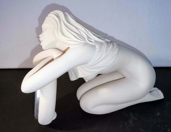 Figurine Milo Manara Démons et Merveilles - La modèle 02  / Horloge figurine en résine comme neuve tirage 1002 exemplaires année 2002 avec boite et certificat – Image 7