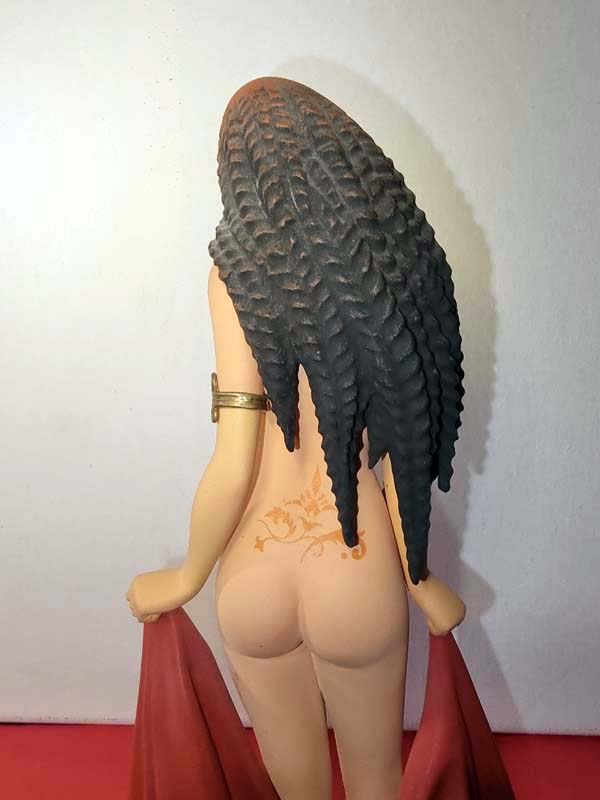 Jade 01 drapé rouge figurine d'aprés Ana Mirallès ©Fariboles Rodier 2004 - trés bon état - avec boite avec certificat – Image 5