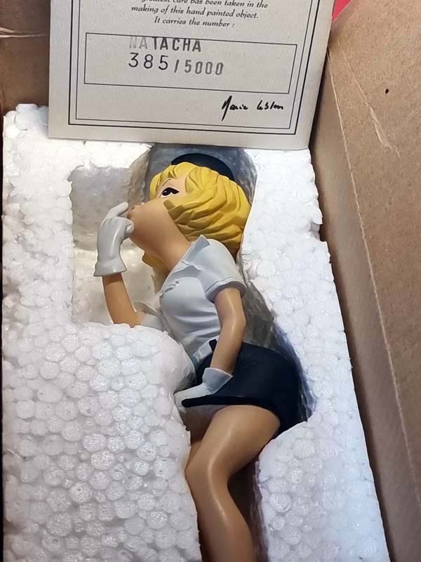 Leblon Delienne Walthéry - Natacha hôtesse de l'air - le doigt sur la bouche - numérotée avec certificat année 2000 – Image 8