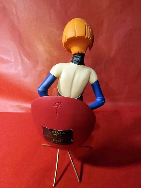 Pin up CAROLA / SAINT EMETT / PARASTONE RARE édition en résine année 2000 avec boite – Image 6