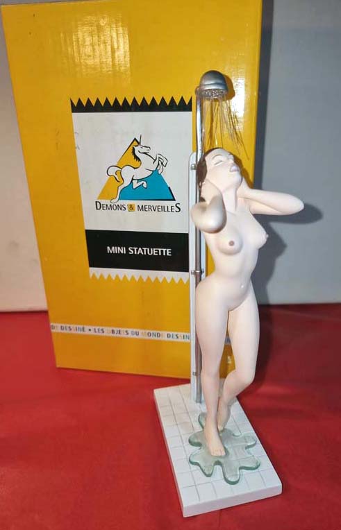 Figurine Manara Claudia La Douche 2004 Démons et Merveilles Statuette Milo Manara réf. V15Z69 avec boite sans certificat