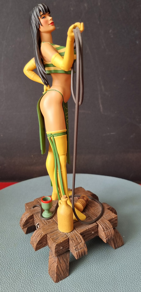 CYBIL les feux d'askell figurine Attakus neuve avec boite et certificat – Image 11