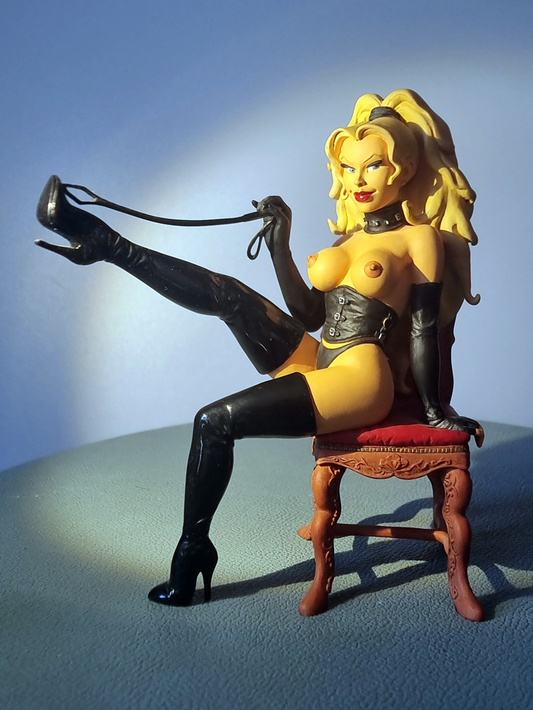 CARLA - FLEUR DE CUIR - Attakus / Felix Meynet - statuette 669 exemplaires résine 17 cm / 2007 – Image 4