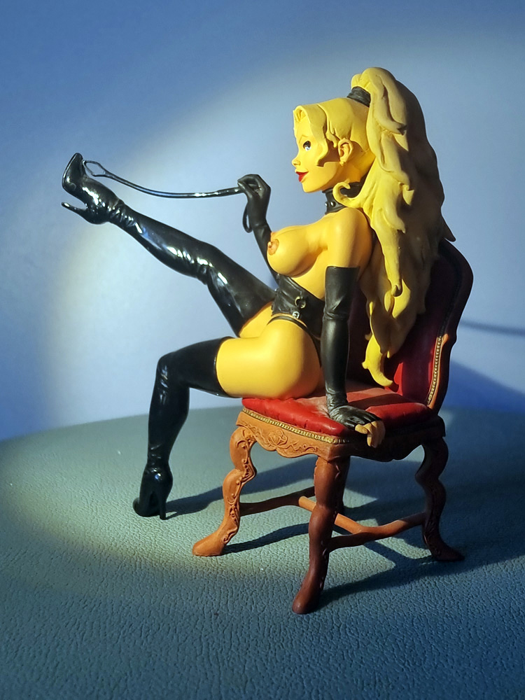 CARLA - FLEUR DE CUIR - Attakus / Felix Meynet - statuette 669 exemplaires résine 17 cm / 2007 – Image 5