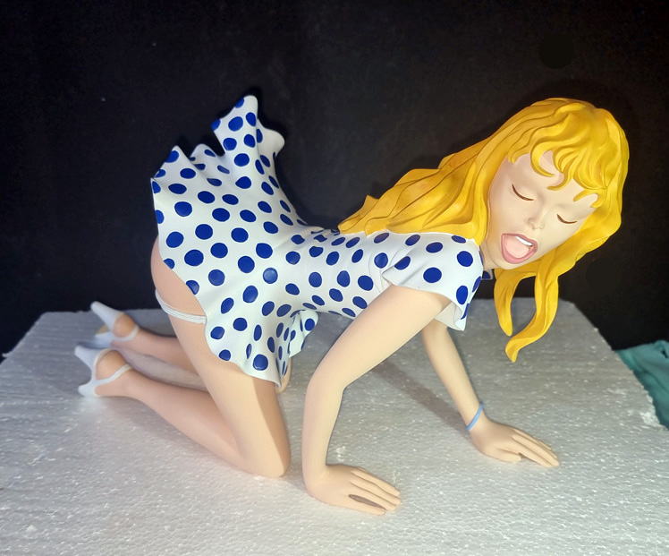 Milo Manara / MIEL les fesses en l'air / STATUETTE RESINE / démons et merveilles année 2002 – Image 2