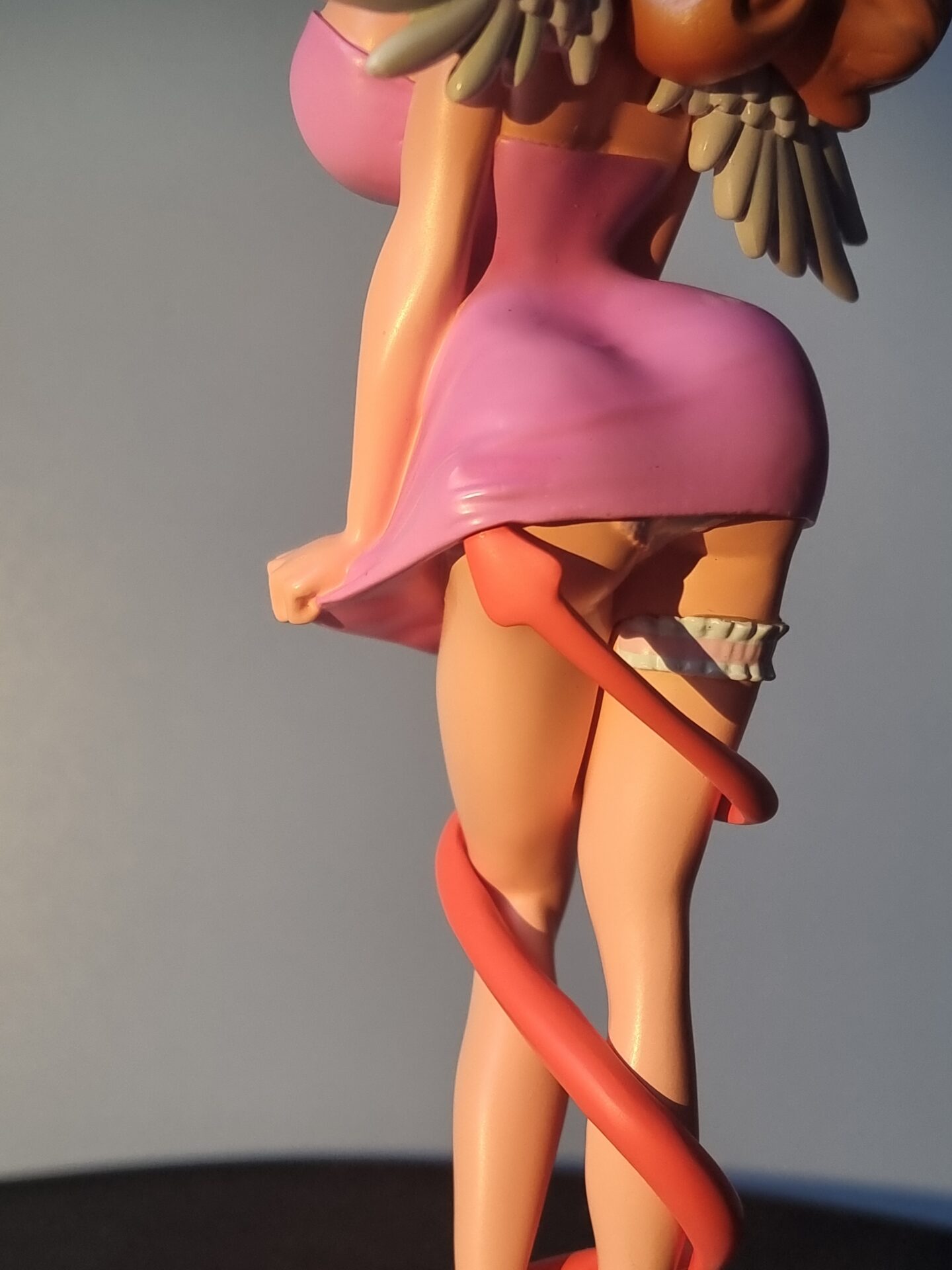 Angelina / Sacred / Profane figurine – Image 13